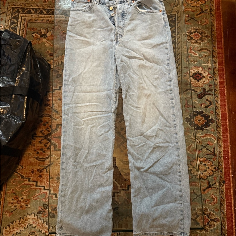 Levi's Women's Light Blue Straight Leg Jeans